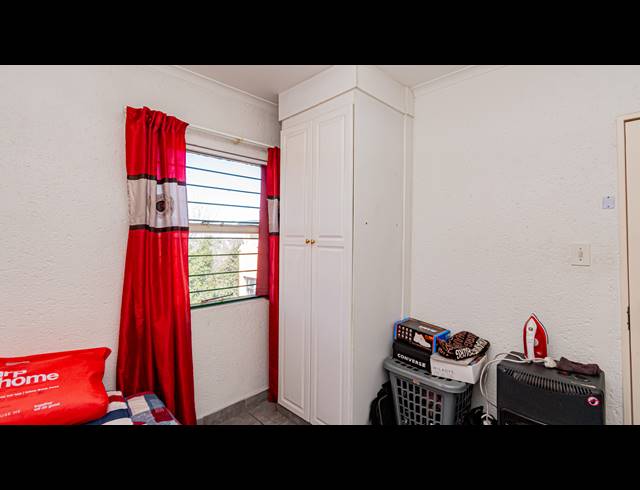 3 BEDROOM TOWNHOUSE FOR SALE IN ALBERTON NORTH